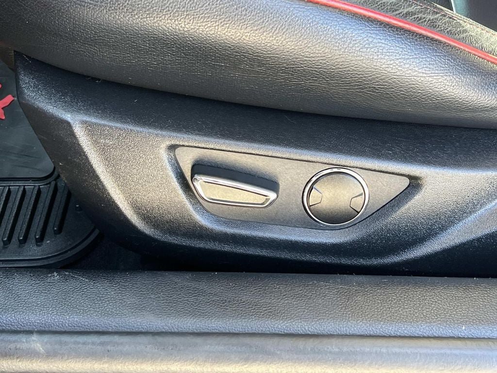 Used 2019 Ford Mustang GT w/ Black Accent Package RWD image 17