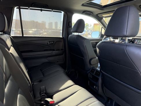 Used 2023 Honda Passport TrailSport image 38