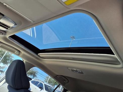 New 2025 Subaru Crosstrek 2.0i Premium image 12