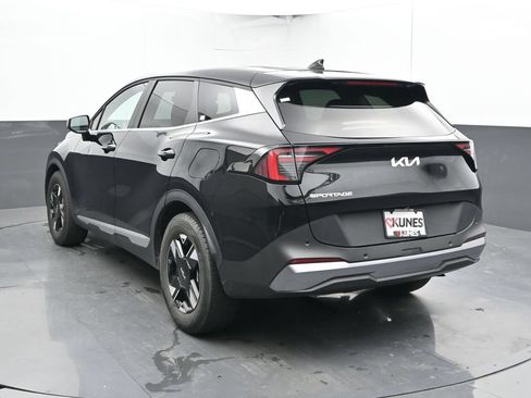 Used 2026 Kia Sportage LX FWD image 11