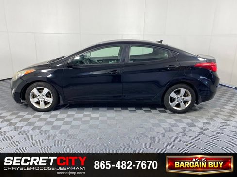 Used 2013 Hyundai Elantra GLS w/ Preferred Pkg FWD image 4