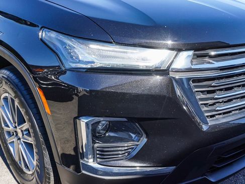 Used 2023 Chevrolet Traverse LT image 10