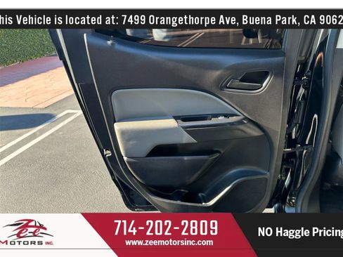 Used 2017 GMC Canyon 2WD Crew Cab w/ Convenience Package image 41