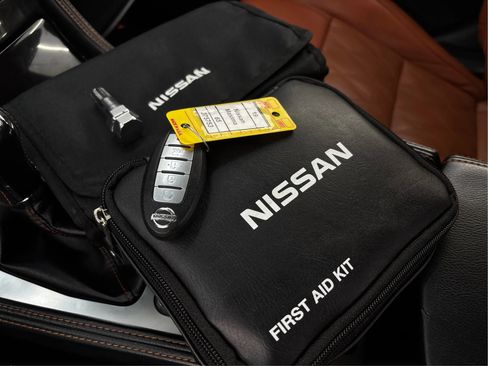 Used 2019 Nissan Maxima Platinum w/ Reserve Package image 42