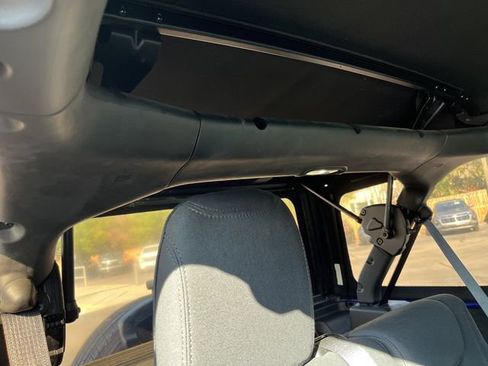 Used 2020 Jeep Wrangler Unlimited Sport S image 24