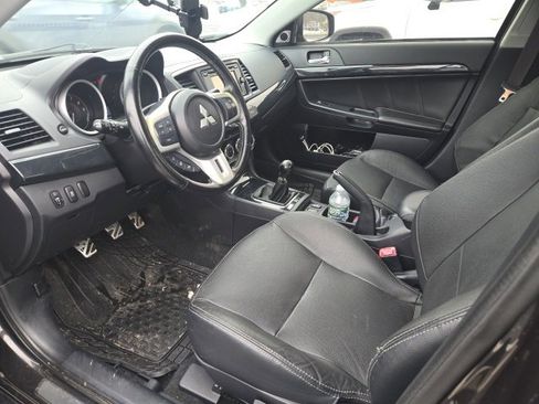 Used 2015 Mitsubishi Lancer Evolution GSR image 3