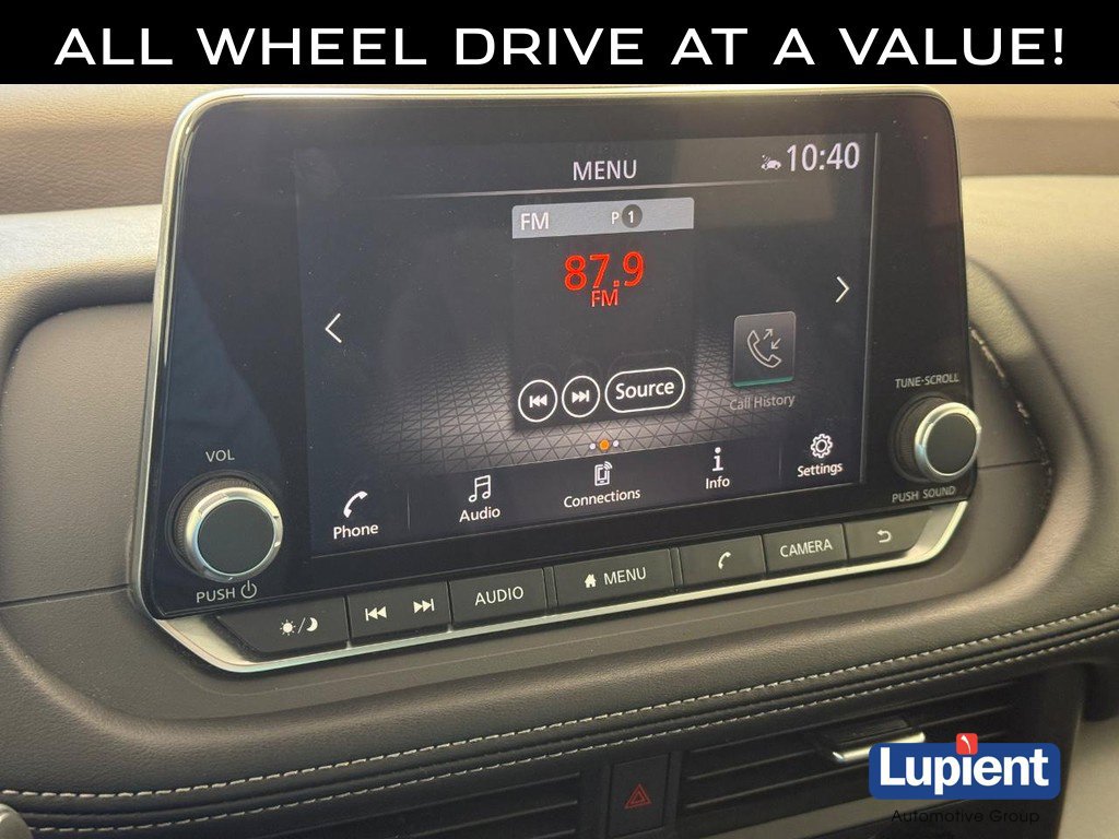 Used 2023 Nissan Rogue SV AWD/4WD image 24