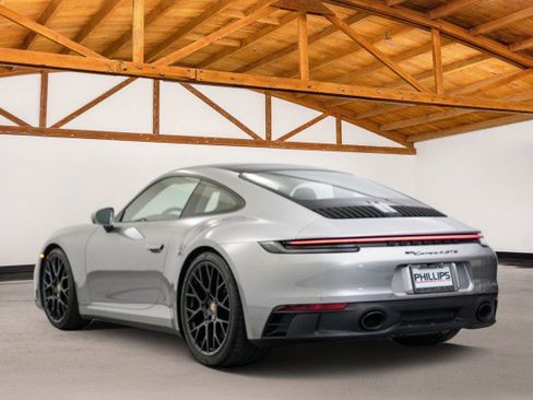 Used 2024 Porsche 911 Carrera 4 GTS image 3