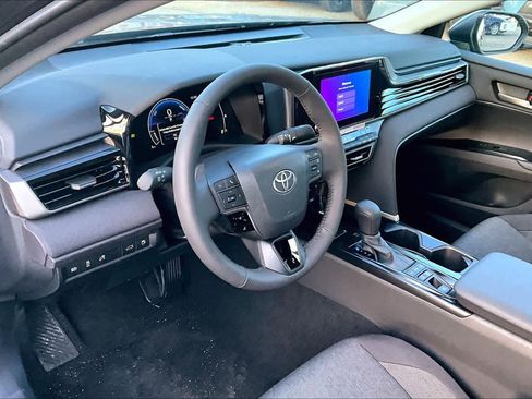 New 2026 Toyota Camry LE image 8