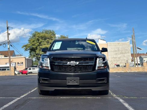 Used 2018 Chevrolet Tahoe LT AWD/4WD image 2