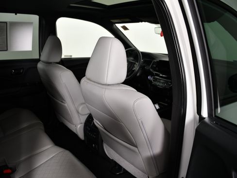 Certified 2023 Honda Passport Elite image 46