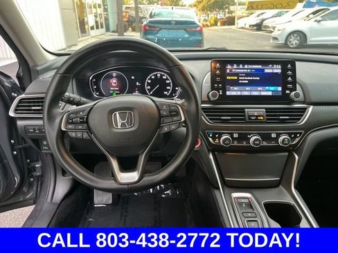 Used 2022 Honda Accord Touring image 18