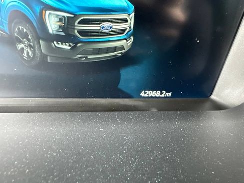 Used 2023 Ford F150 Lariat AWD/4WD image 12