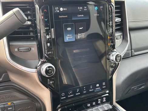 Used 2024 RAM 3500 Laramie AWD/4WD image 21