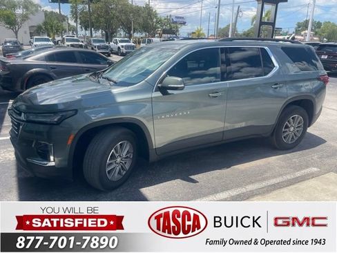 Used 2022 Chevrolet Traverse LT FWD image 1