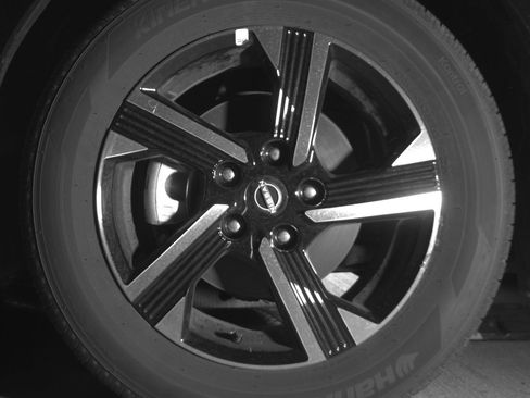 Used 2025 Nissan Sentra SV FWD image 12