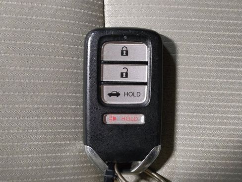 Used 2019 Honda Accord LX image 32