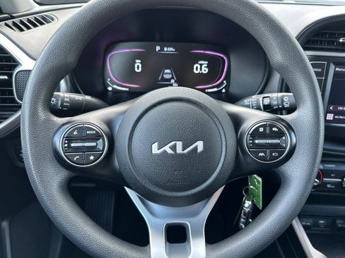 Certified 2023 Kia Soul LX image 24