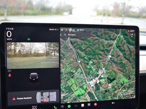 Used 2019 Tesla Model 3 Standard Range Plus image 23