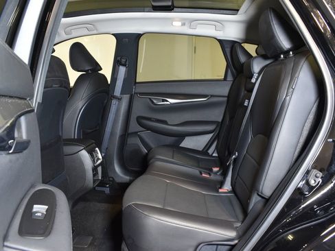 Certified 2025 INFINITI QX50 Luxe image 27