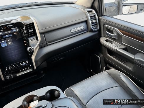 Used 2024 RAM 2500 Laramie AWD/4WD image 15