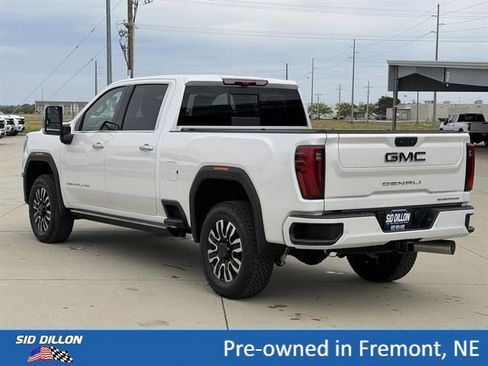 Certified 2025 GMC Sierra 3500 Denali Ultimate AWD/4WD image 8