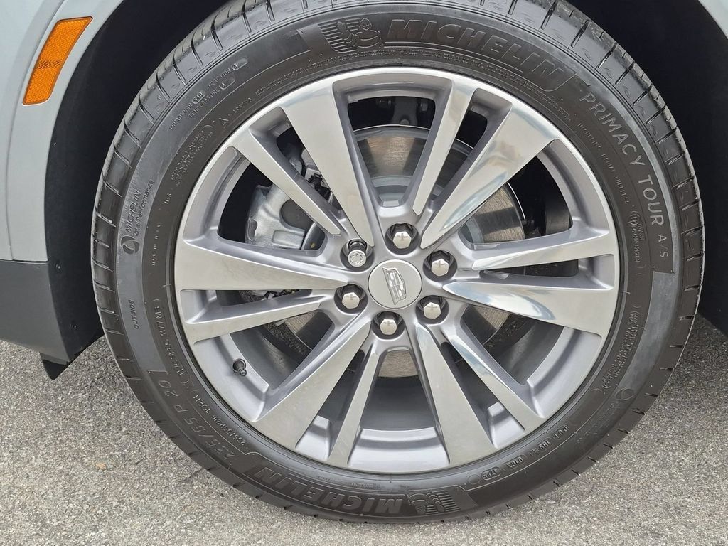 Used 2026 Cadillac XT5 Premium Luxury w/ Driver Assist Package FWD image 26
