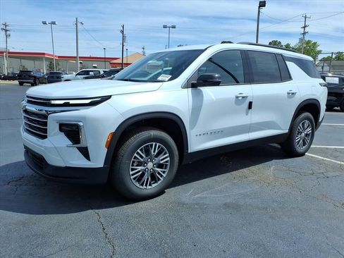 New 2026 Chevrolet Traverse LT FWD image 8