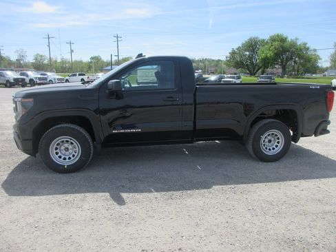 New 2026 GMC Sierra 1500 Pro AWD/4WD image 9