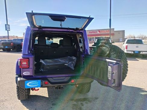New 2026 Jeep Wrangler Unlimited Rubicon AWD/4WD image 17