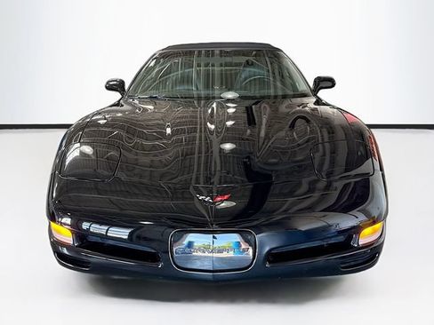 Used 2001 Chevrolet Corvette Convertible w/ Preferred Equipment Group2 RWD image 4