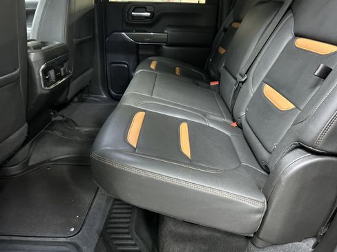 Used 2022 GMC Sierra 2500 AT4 w/ AT4 Premium Plus Package AWD/4WD image 32