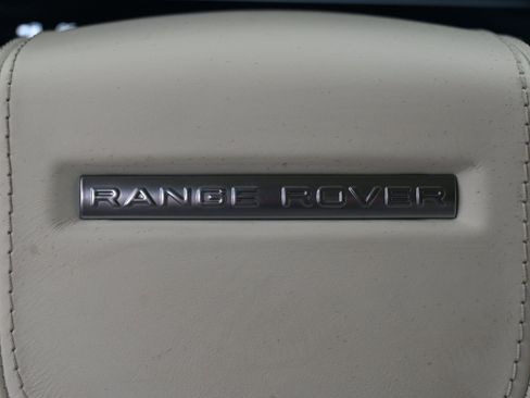 Used 2024 Land Rover Range Rover SV image 25
