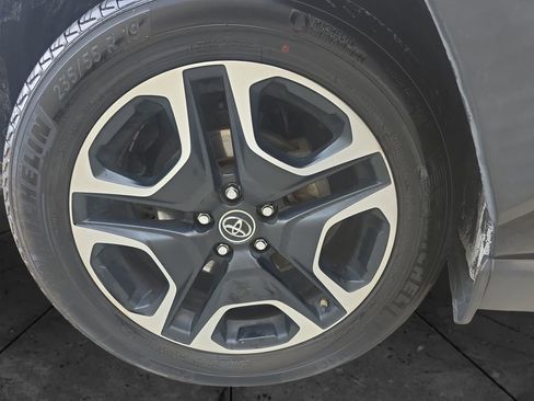 Used 2019 Toyota RAV4 Adventure image 28