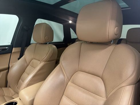 Used 2018 Porsche Macan S AWD/4WD image 17