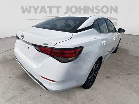 Used 2022 Nissan Sentra SV image 9