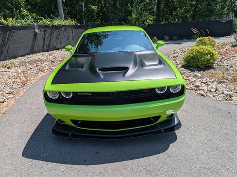 Used 2019 Dodge Challenger R/T Scat Pack w/ Plus Package RWD image 8