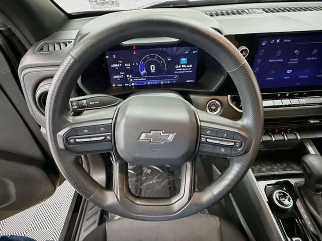Used 2024 Chevrolet Colorado Trail Boss w/ Technology Package AWD/4WD image 12