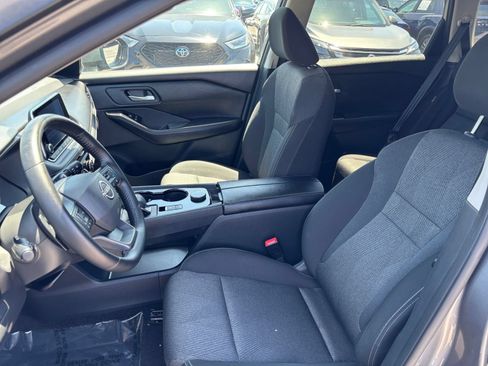 Used 2025 Kia Sportage LX FWD image 38
