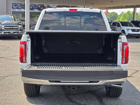 Used 2024 Ford F150 Lariat w/ FX4 Off-Road Package AWD/4WD image 25