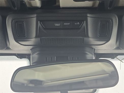 Used 2024 Jeep Wrangler Sahara image 36