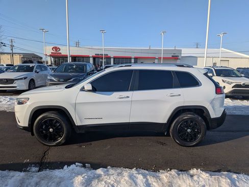 Used 2021 Jeep Cherokee Latitude Plus image 4