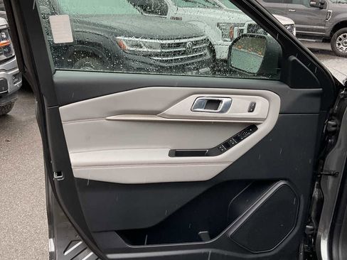 Used 2026 Ford Explorer Active w/ Active Comfort Package image 14