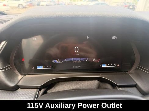 Used 2023 Jeep Grand Cherokee Altitude AWD/4WD image 15