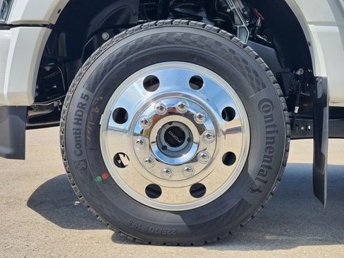 New 2026 Ford F450 Platinum w/ Platinum Plus Package image 11