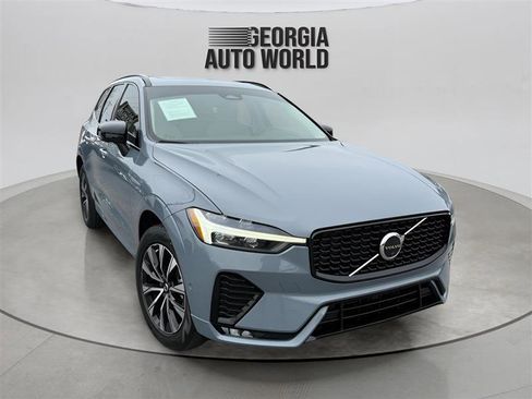 Used 2023 Volvo XC60 B5 Plus w/ Protection Package Premier image 7