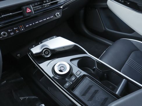 Used 2023 Kia EV6 GT-Line image 11