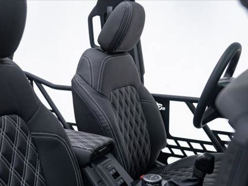 Used 2025 Ford Bronco Summertime image 40