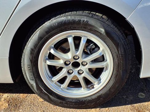 Used 2019 Toyota Prius Prime Plus image 8