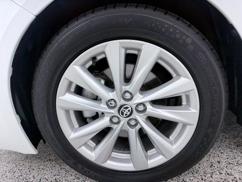 Used 2023 Toyota Corolla SE FWD image 12